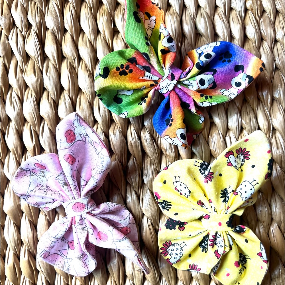 2 NEW Hair Bows farm animals pigs dogs puppies chickens Clips 4.5in to 5in size